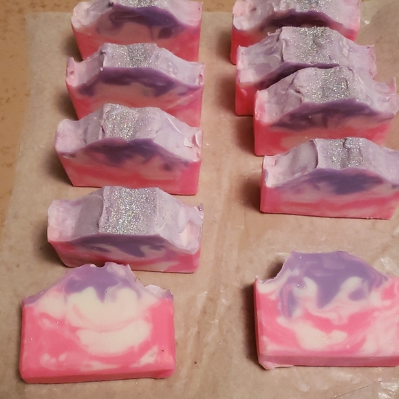 Homemade bombshell soap - Picture 3 of 3